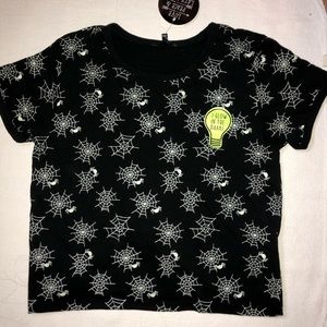 Black Glow in the dark t-shirt